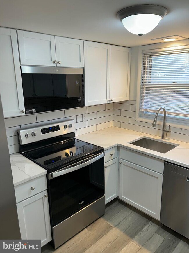 Foto del edificio - 1043 Main St