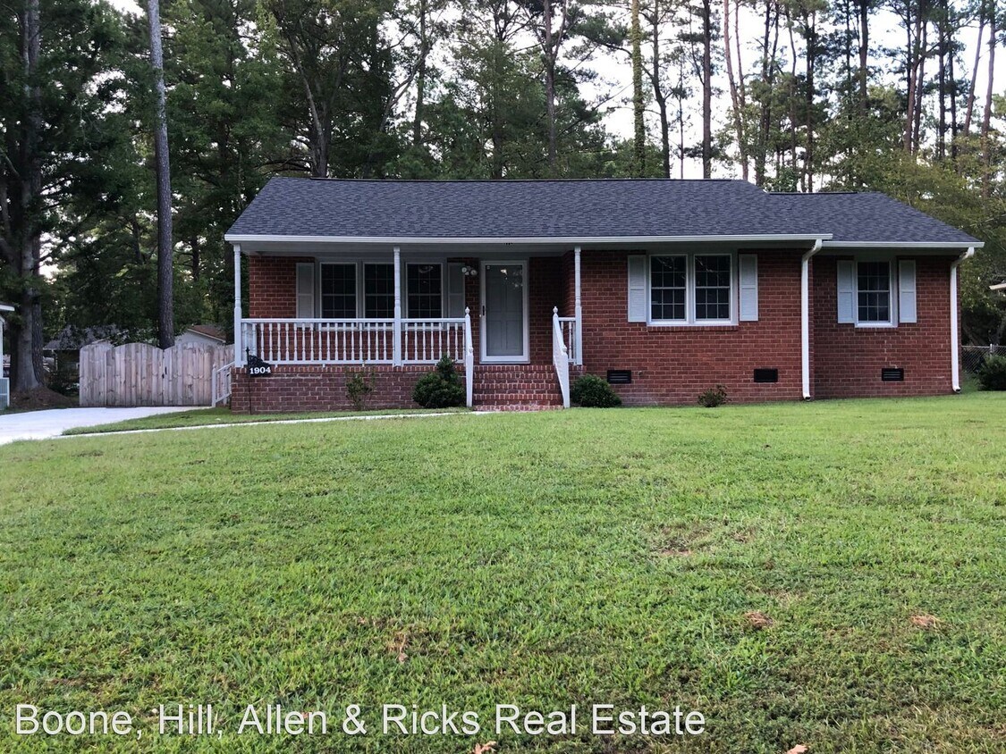 Foto principal - 3 br, 2 bath House - 1904 Windsor Drive