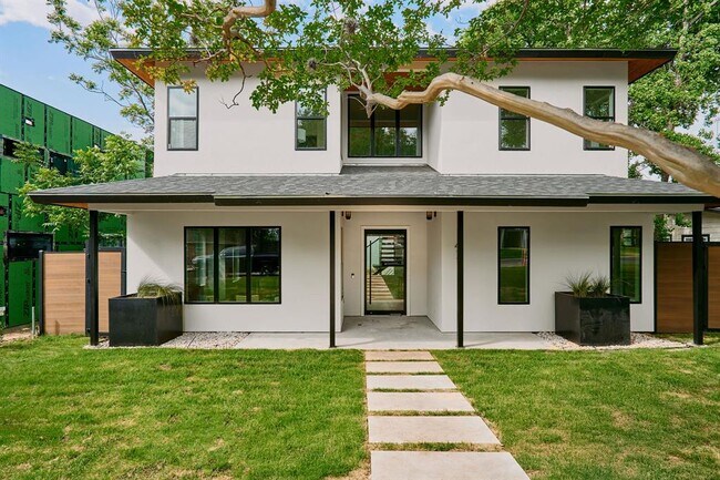Building Photo - 411 Krebs Ln