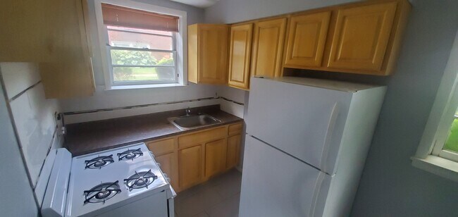 Building Photo - 476 Joralemon St