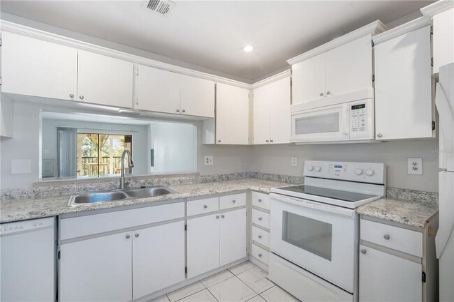Foto del edificio - 2650 Countryside Blvd