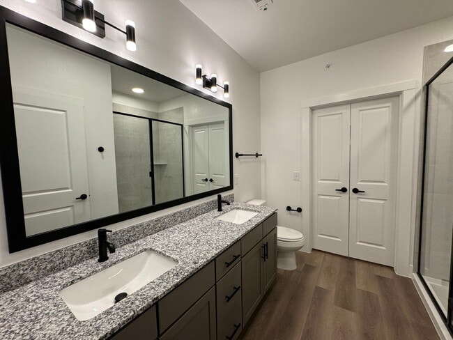 Building Photo - 15456 Double Eagle Blvd