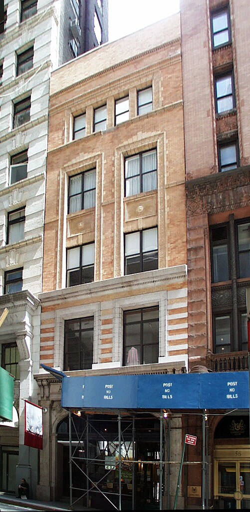 Building Photo - 54 Pine St