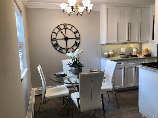 Foto del edificio - 53 Old Oak Ln