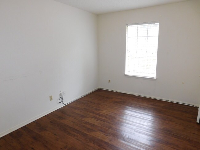 Building Photo - 7102 Meador Ave