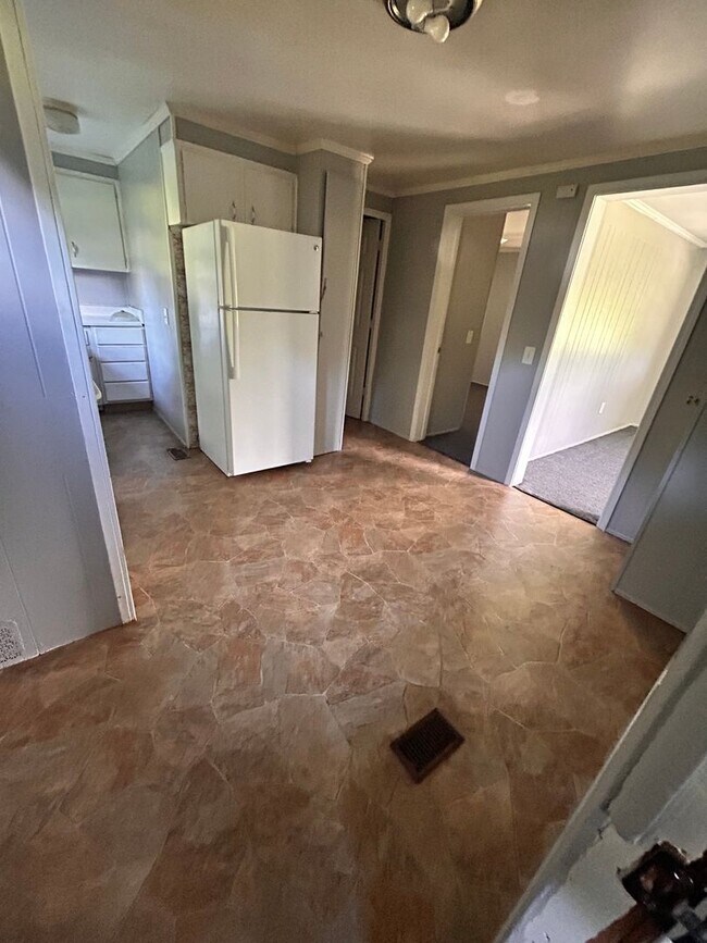 Foto del edificio - Available Now – 2 Bed / 1 Bath Apartment at Bunker Hill Mobile Home Community