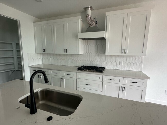 Foto del edificio - 3316 Woodrose Orchard Dr