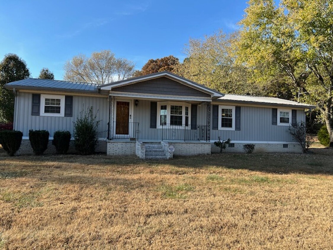 Primary Photo - Beautiful Home in a Country Setting