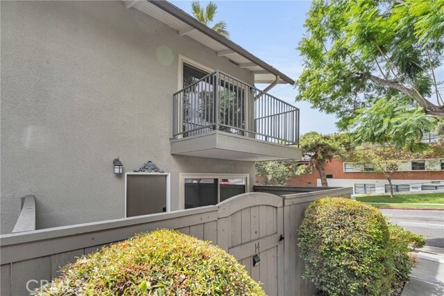 Building Photo - 704 W Sierra Madre Blvd