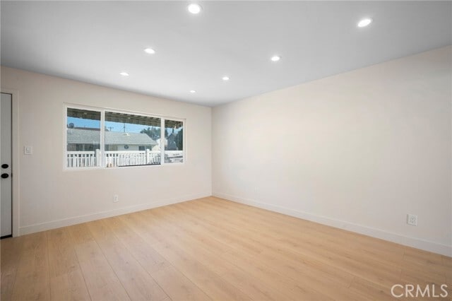 Foto del edificio - 9917 Marcus Ave