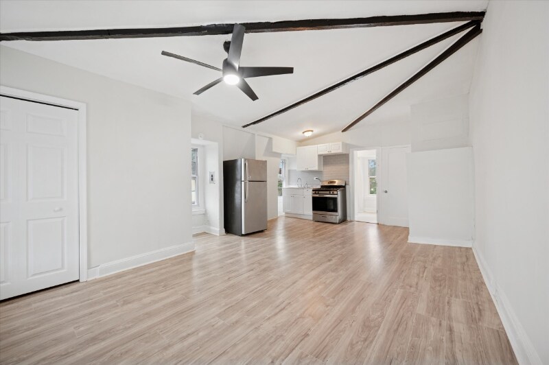 Primary Photo - 4538 Greene St