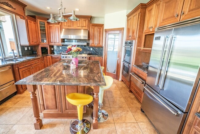 Building Photo - COMING SOON! - Fair Oaks Ranch 5 Bedroom H...