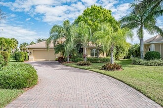 Building Photo - 4229 Diamond Square