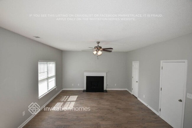Building Photo - 3882 Arabian Way SW