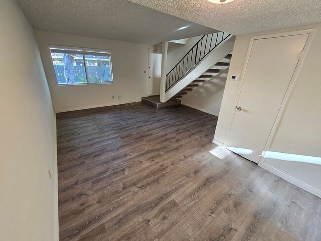Foto del edificio - El Cajon Townhome - 2 Br., 1.5 ba. 92019.