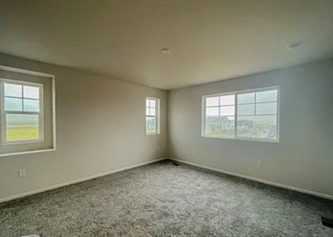 Building Photo - LONG REALTY AND PROPERTY MANAGEMENT- 4BED 3BATH IN Commerce City