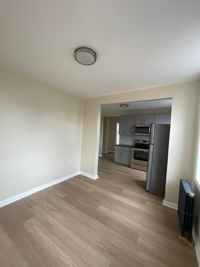 Foto del edificio - 5616 Hudson Ave