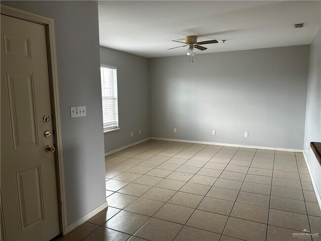 Building Photo - 2901 Whitewing Ave