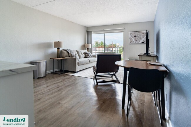 Foto del edificio - 1362 Passenger St