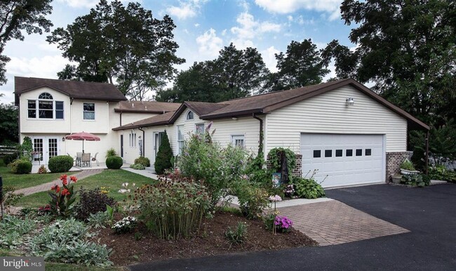 Building Photo - 1517 Orrs Bridge Rd