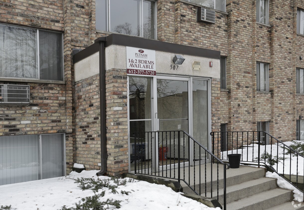 Building Photo - 507 Ridgewood Ave