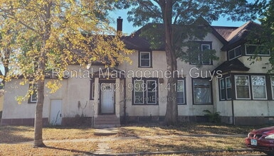 Building Photo - 736 Geranium Ave E