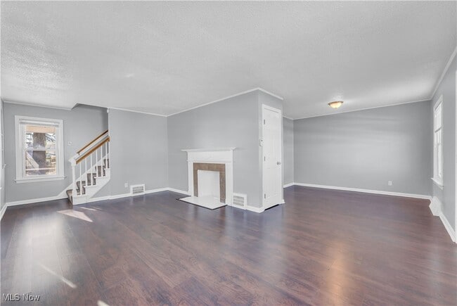 Building Photo - 13012 Willard Ave