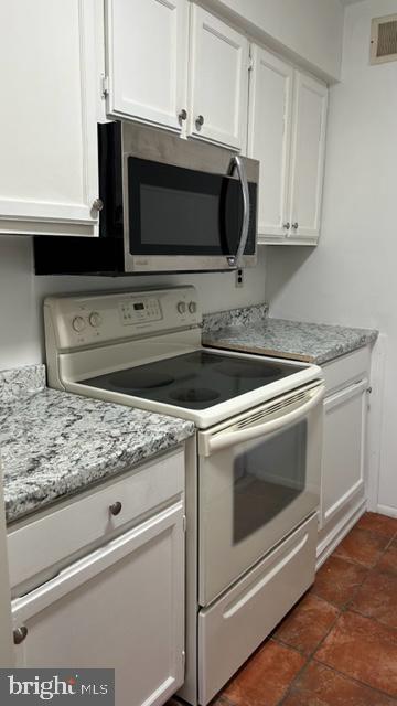 Foto del edificio - 22 Maplewood Ct