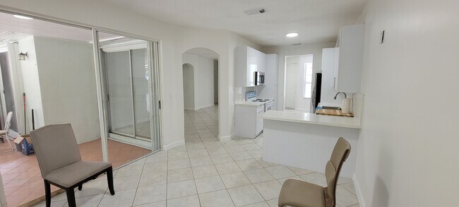 Foto del edificio - 16139 SW 68th Ter
