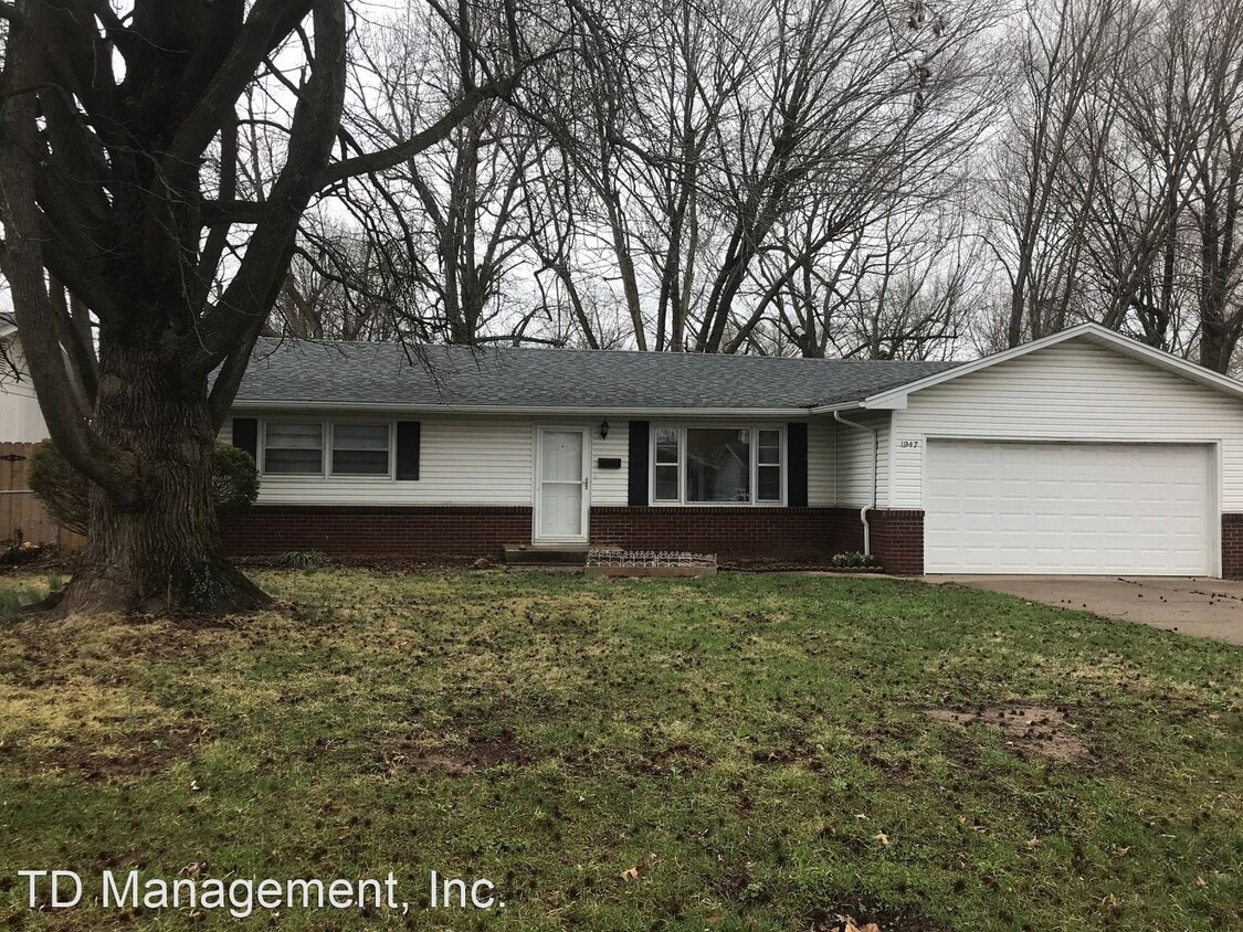 Primary Photo - 3 br, 1 bath House - 1947 S Wedgewood