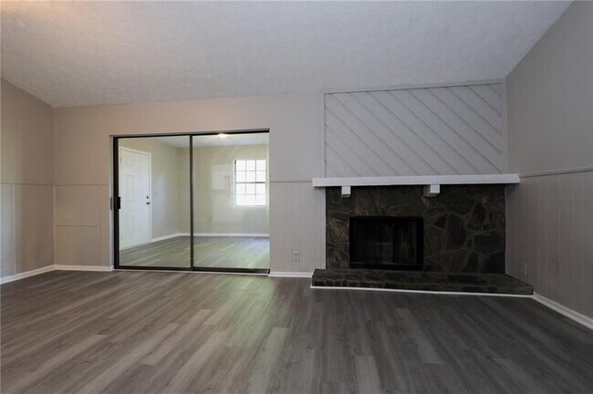 Foto del edificio - 3069 Caliente Ln