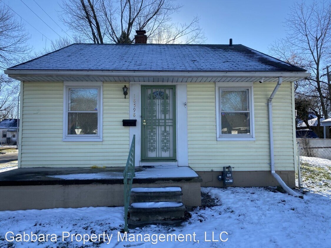 Foto principal - 3 br, 1.5 bath House - 18598 Kenosha