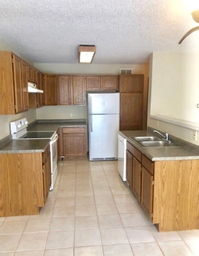 Building Photo - 2222 Melanie Ln