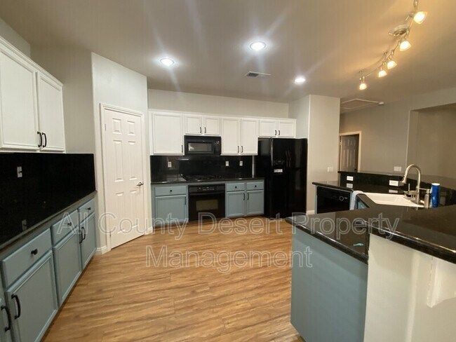 Building Photo - 83670 Leeds Ct