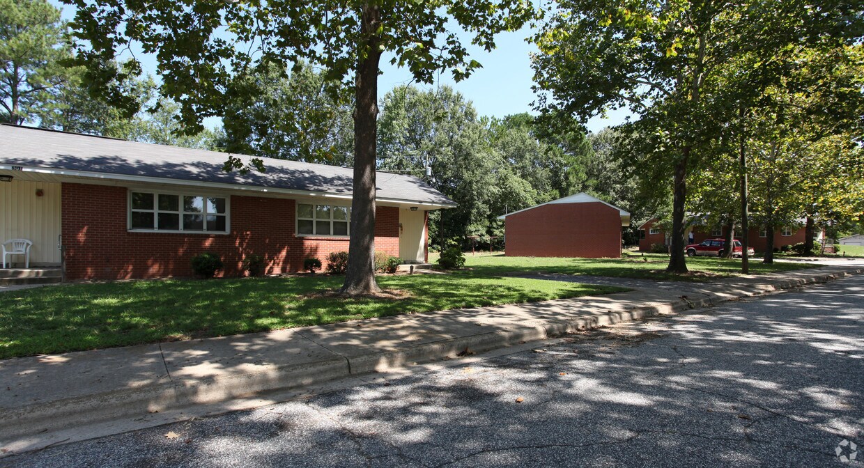 300307 Southwood Ct, Wendell, NC 27591 Apartments in Wendell, NC