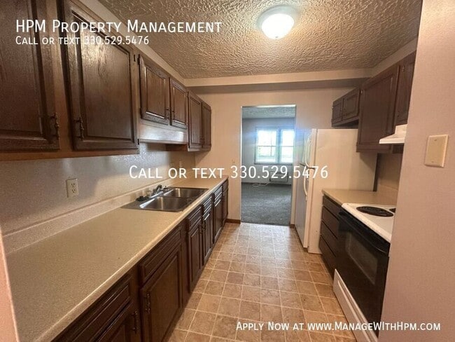 Building Photo - 2357 Ansley St