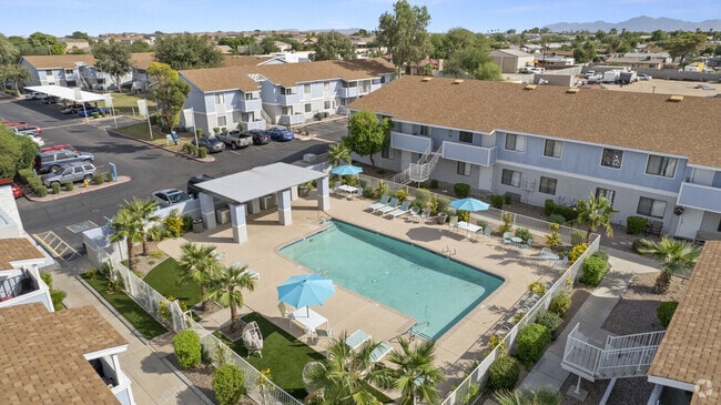 Building Photo - Park at Palm Valley
