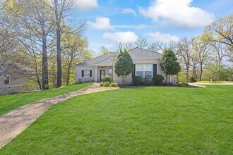 Building Photo - 2 Churchwell Ct