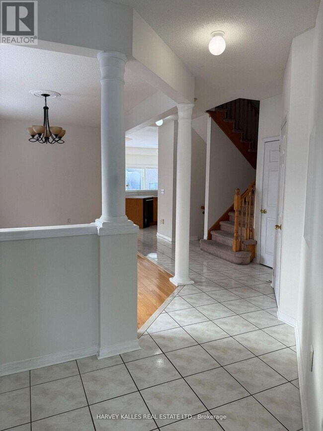 Photo du bâtiment - 100 Misty Hills Trail