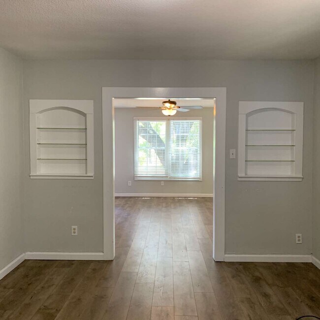 Foto del edificio - 505 E Heron St