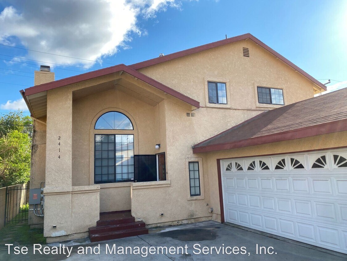 Primary Photo - 4 br, 2.5 bath Apartment - 2414 ALHAMBRA ROAD