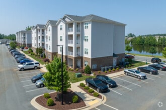 Building Photo - Arrowhead Apartments