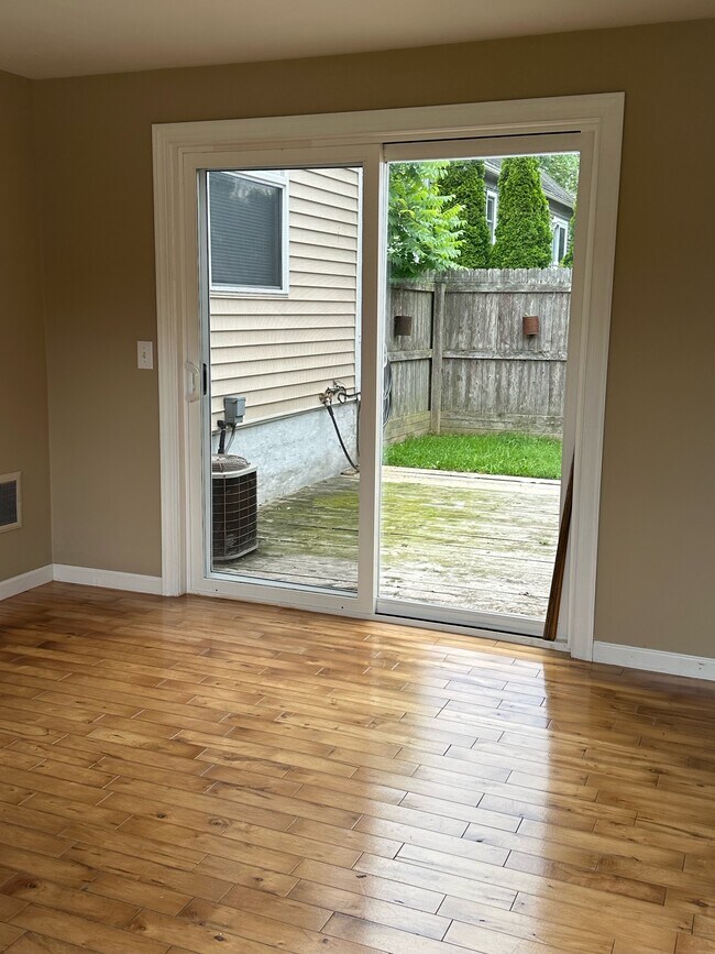 525 Rich Ave, Zeeland, MI 49464 House Rental in Zeeland, MI