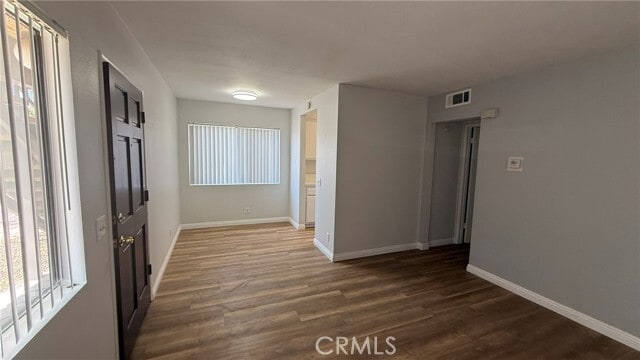 Foto del edificio - 300 S 5th Ave