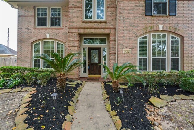 Foto del edificio - 2010 Fairbranch Ct