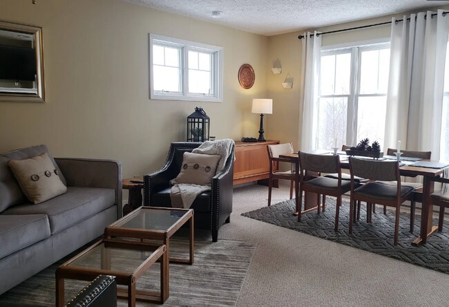 Building Photo - Condo in Seven Devils Community