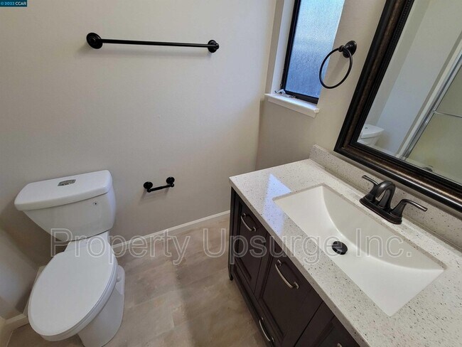 Foto del edificio - 2415 Horizon Ln