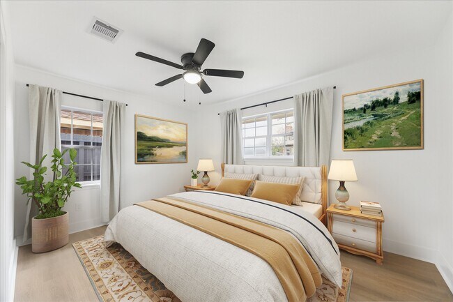 Building Photo - 2302 Hewitt Dr