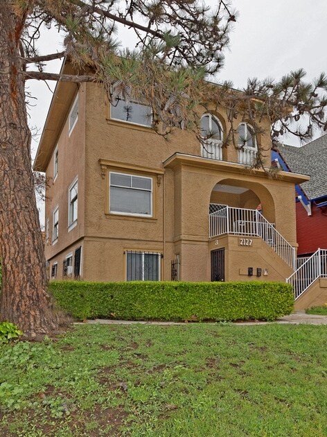 Foto del edificio - China Hill Triplex