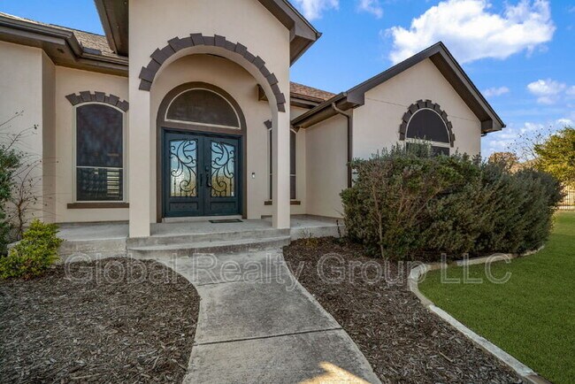 Building Photo - 7033 Robin Hood Way